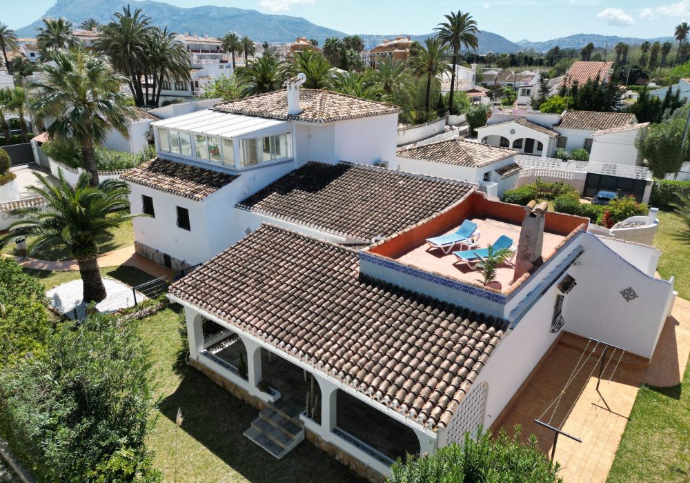 Villa rental in Denia